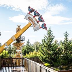 Wild Waves Theme and Water Park