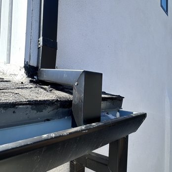 SoCal Seamless - Horrible engineering! This caused a leak in my Roof - Gutter Services Near Me SoCal Seamless - Horrible engineering! This caused a leak in my Roof - Gutter Services Near Me