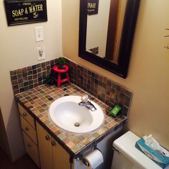 Woodland Park Manor - Clean and crisp bathroom design at "Point of Rocks" cabin. Only has 1 bathroom. - Bed & Breakfast Near Me - Idyllwild, California Woodland Park Manor - Clean and crisp bathroom design at "Point of Rocks" cabin. Only has 1 bathroom. - Bed & Breakfast Near Me - Idyllwild, California