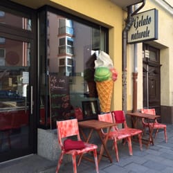 Gelato Naturale - mit neuen stühlen ins neue jahr :-)