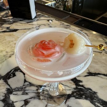 Bar La Rose - Cocktail Bars Near Me - Atlanta, Georgia