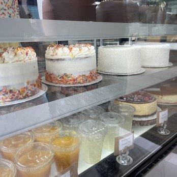 Miracle Bakery - Cakes and drinks - Bakeries Near Me - Burbank, California Miracle Bakery - Cakes and drinks - Bakeries Near Me - Burbank, California