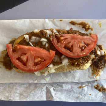 Carneys - Chili Cheese Dog $6.90 - Burgers Near Me - Los Angeles, California Carneys - Chili Cheese Dog $6.90 - Burgers Near Me - Los Angeles, California