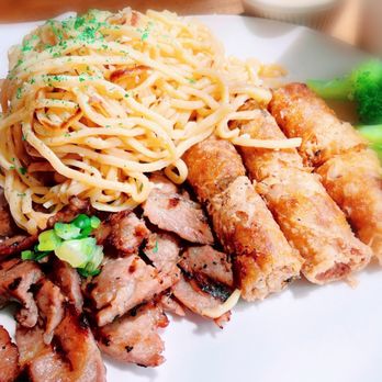 Irving Perilla - Imperial Rolls and Charbroiled Pork Garlic Noodle - Vietnamese Near Me - San Francisco, California Irving Perilla - Imperial Rolls and Charbroiled Pork Garlic Noodle - Vietnamese Near Me - San Francisco, California