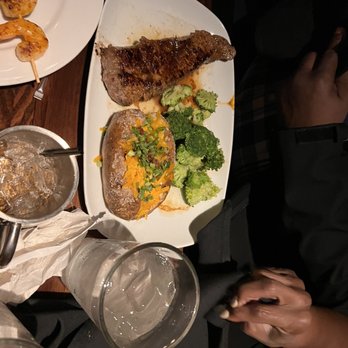 LongHorn Steakhouse - Steakhouses Near Me - Danbury, Connecticut