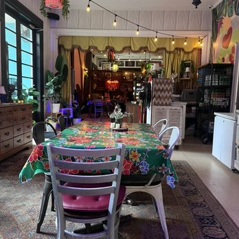 Moreno's Cuba - Inside dining room - Cocktail Bars Near Me - Miami Beach, Florida