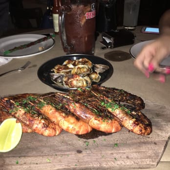 La Docena - Grilled shrimp and oysters - Seafood Near Me - Guadalajara, JAL La Docena - Grilled shrimp and oysters - Seafood Near Me - Guadalajara, JAL