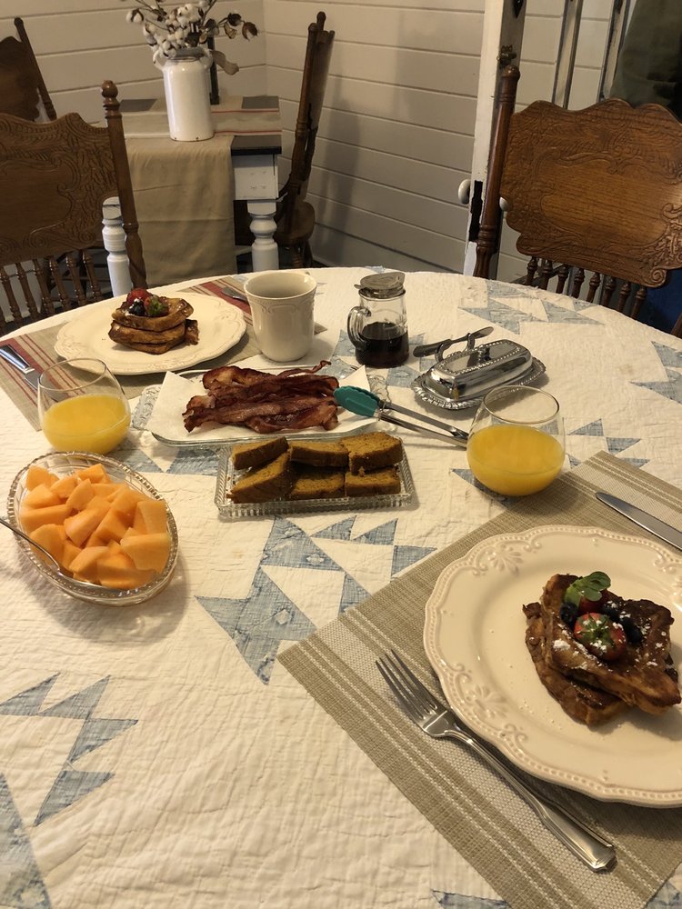 WHISTLE STOP INN 12 Photos 364 Haywood Rd, Dillsboro, North