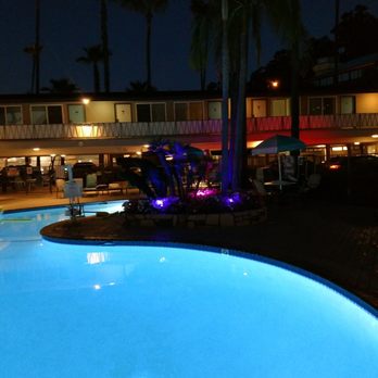 Kings Inn San Diego - Beautiful pool area! - San Diego, CA