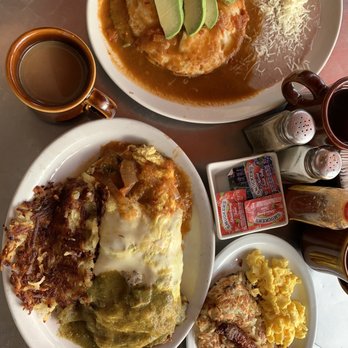 Cafe De Olla - Café De Olla (3x), Paisano Omelette, Huevos Divorciados - American Near Me - Burbank, California Cafe De Olla - Café De Olla (3x), Paisano Omelette, Huevos Divorciados - American Near Me - Burbank, California
