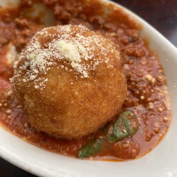 Ugo - Italian Near Me - Culver City, California