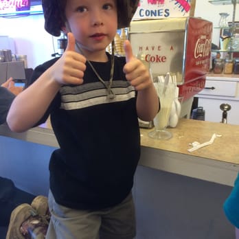 Buds Ice Cream - Ice Cream & Frozen Yogurt Near Me - Truckee, California