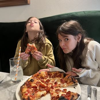 Hearth &Table - Pepperoni pizza - Pizza Near Me - Lincoln City, Oregon