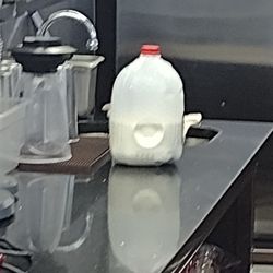 Bumper 2 Burger - Milk left out on the counter for over 10 minutes without use