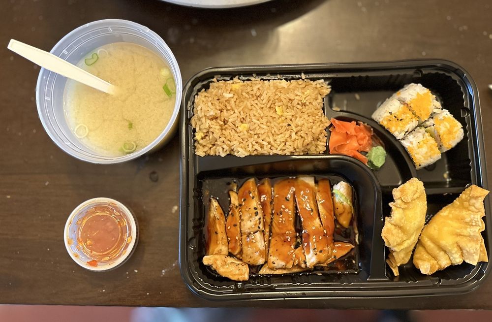 Koi Sushi Logo