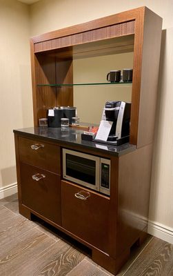 Little America Hotel by null