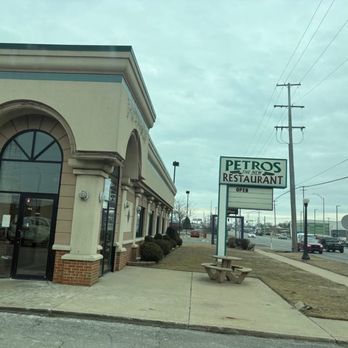 New Petros Restaurant - The restaurant - Mediterranean Near Me - Hammond, Indiana New Petros Restaurant - The restaurant - Mediterranean Near Me - Hammond, Indiana