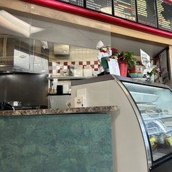 Rocky's New York Pizza - The front counter