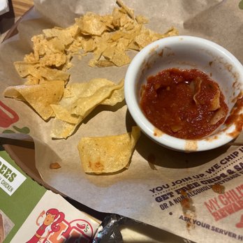 Chili's - Chips & Salsa - American Near Me - Nanuet, New York