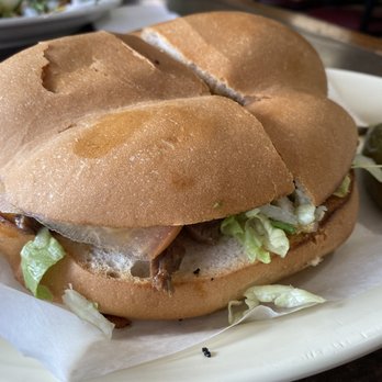 Beto's Mexican Restaurant - Torta Steak fresh bread and ingredients. Flavorful meat. - Mexican Near Me - Austin, Texas Beto's Mexican Restaurant - Torta Steak fresh bread and ingredients. Flavorful meat. - Mexican Near Me - Austin, Texas