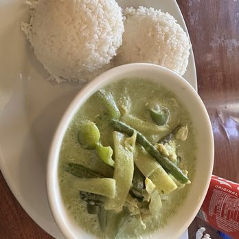 Bangkok Garden - Chicken green curry- lunch special - Thai Near Me - Sacramento, California Bangkok Garden - Chicken green curry- lunch special - Thai Near Me - Sacramento, California