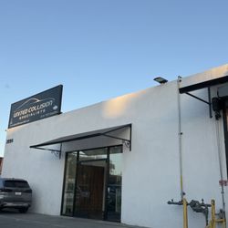 United Collision Specialists - Sign