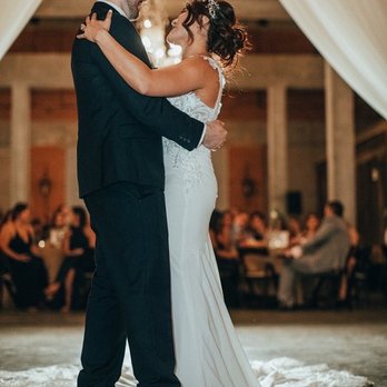 The Willow Ballroom - First dance - Venues & Event Spaces Near Me - Hood, California The Willow Ballroom - First dance - Venues & Event Spaces Near Me - Hood, California