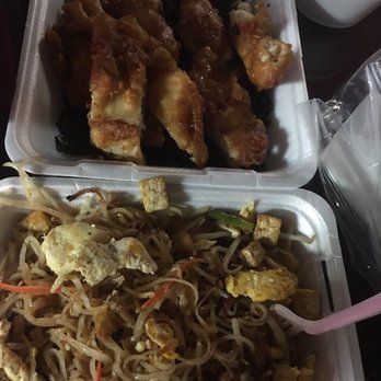 RodSap Thai Lao Kitchen - Chicken pAd Thai and citrus chicken - Thai Near Me - Fairfield, California RodSap Thai Lao Kitchen - Chicken pAd Thai and citrus chicken - Thai Near Me - Fairfield, California