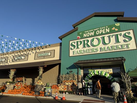 Sprouts Farmers Market by null