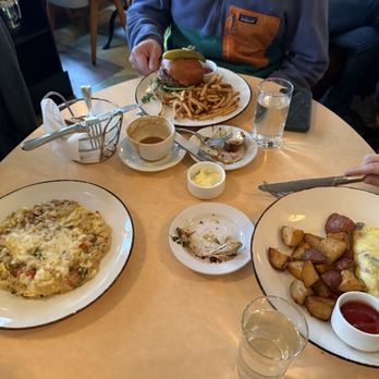 L’Express - frittata, omelette, Housemade Lamb Burger - French Near Me - New York, New York L’Express - frittata, omelette, Housemade Lamb Burger - French Near Me - New York, New York
