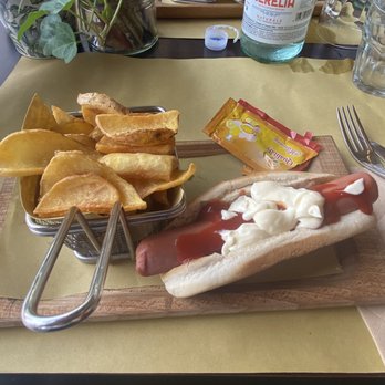 Food Factory - Burgers Near Me - Carpi, Missouri