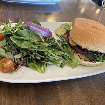 Eagle Cafe - Cheeseburger with salad - New American Near Me - San Francisco, California