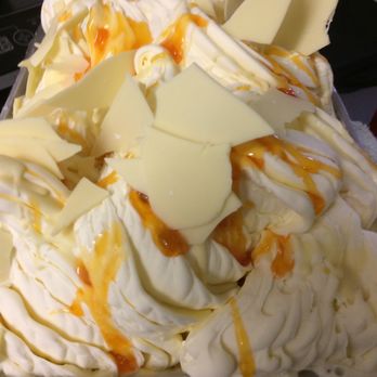 De Cremedaus - Smurfentaartijs, de typisch Limburgse lekkernij in ijsvorm!! - Ice Cream & Frozen Yogurt Near Me - Bilzen, VLI