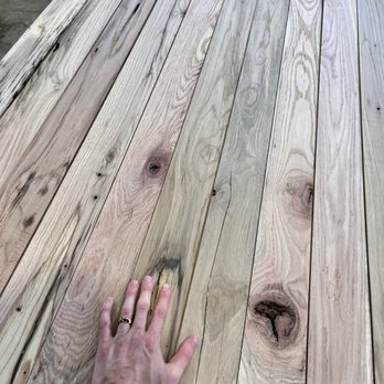 Texas Vjoint - a person's hand on a table - Flooring Near Me - Wells, Texas Texas Vjoint - a person's hand on a table - Flooring Near Me - Wells, Texas