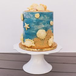 Luxe Cakes by Elina