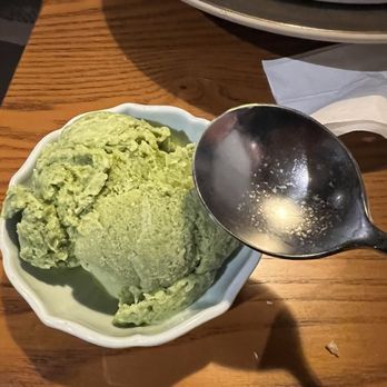 Blue Claw - Green tea ice cream - Sushi Bars Near Me - Houston, Texas