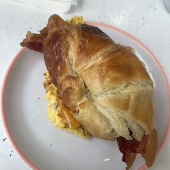 Bacon Bitch - NEW CURVY - Breakfast & Brunch Near Me - Miami, Florida