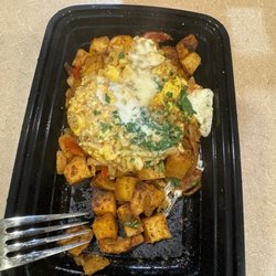 Gainz On The Go Meal Prep - One of my favorite breakfast options. Chilaquiles!
