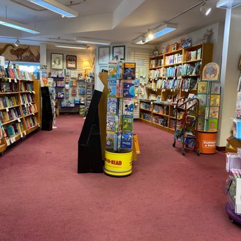 BOOKS ON THE SQUARE - Updated December 2024 - 14 Photos & 53 