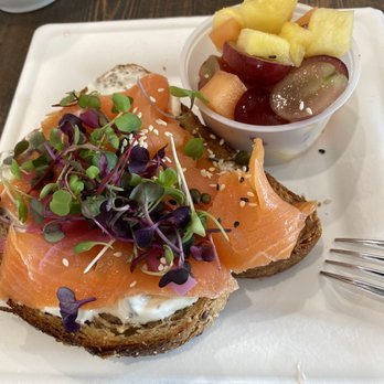 Cafe Destin - Salmon toast - Cafes Near Me - Destin, Florida Cafe Destin - Salmon toast - Cafes Near Me - Destin, Florida