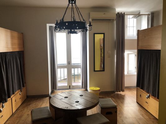 Yes! Lisbon Hostel by null