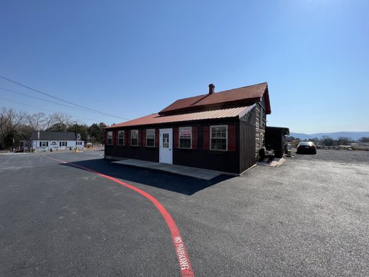 Log Cabin Barbecue by null