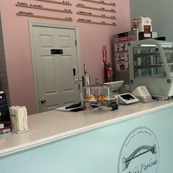 Aida’s Parkside - Gelato Near Me - Astoria, New York