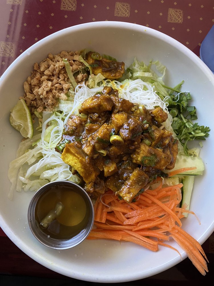 MEKONG CAFE Updated May 2024 29 Photos & 85 Reviews 1308 S 2nd St