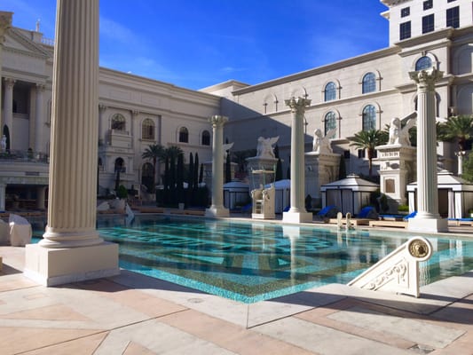 Venus Pool + Lounge by null