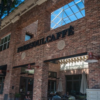 Freesoulcaffe - The covered patio and street-facing signage - Vegan Near Me - Tustin, California Freesoulcaffe - The covered patio and street-facing signage - Vegan Near Me - Tustin, California