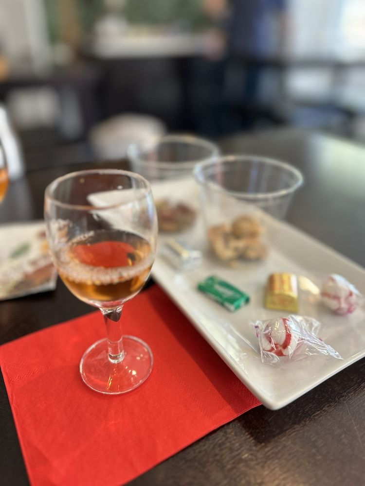 Lazy Bear Winery - vineyard in Easley, SC