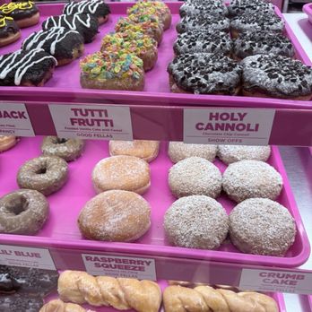 Pinkbox Doughnuts - Yep - Donuts Near Me - Primm, Nevada Pinkbox Doughnuts - Yep - Donuts Near Me - Primm, Nevada