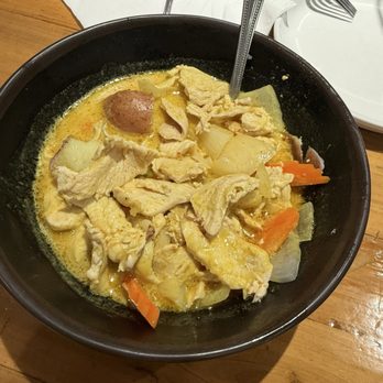 Rice Barn Thai Eatery & Wine Bar - Yellow Curry - Wine Bars Near Me - Vacaville, California Rice Barn Thai Eatery & Wine Bar - Yellow Curry - Wine Bars Near Me - Vacaville, California