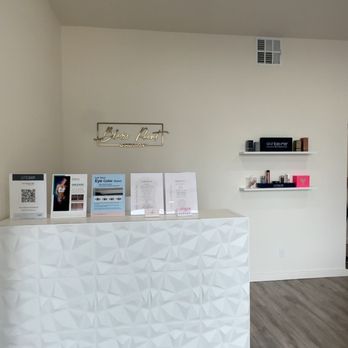 Bliss Point Medical Spa - interior- so cute & clean - Medical Spas Near Me - Los Angeles, California Bliss Point Medical Spa - interior- so cute & clean - Medical Spas Near Me - Los Angeles, California